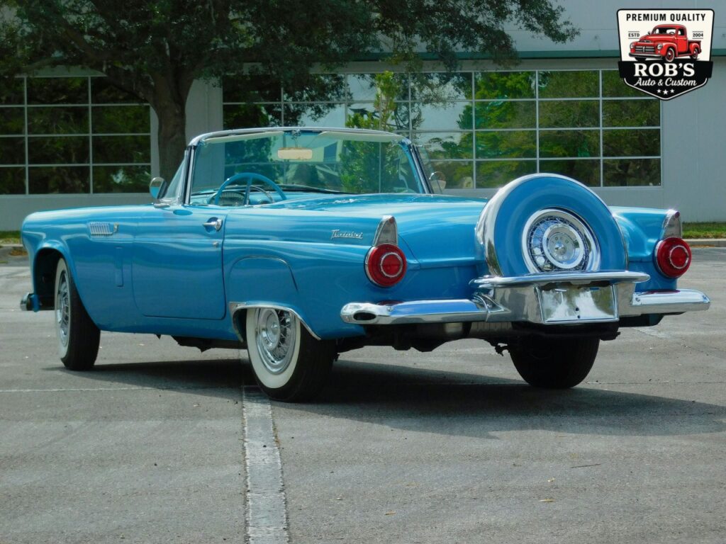 1956 Ford Thunderbird